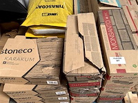 Pallet, inh. partij koudasfalt, brick slips enz. - afbeelding 1 van  4