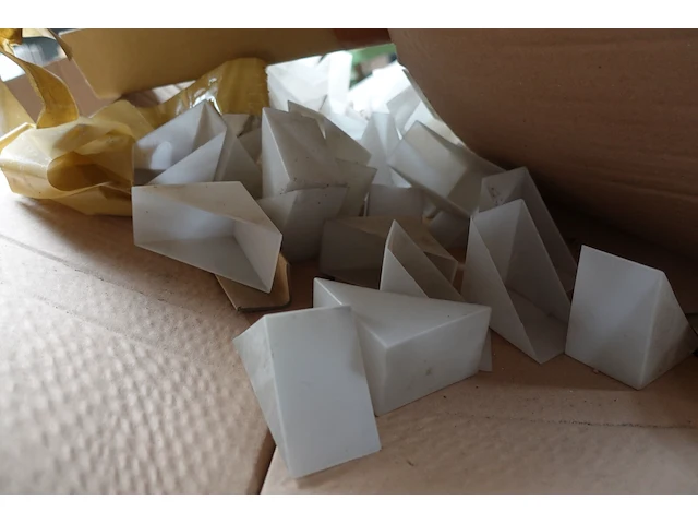 Pallet kartonnen hoekbeschermers - afbeelding 2 van  3