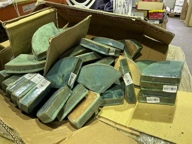 Pallet keramische tegels *ongebruikt* - afbeelding 3 van  5