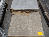 Pallet keramische tegels - afbeelding 1 van  4