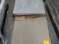 Pallet keramische tegels - afbeelding 2 van  4