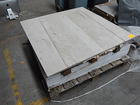 Pallet keramische tegels - afbeelding 2 van  4