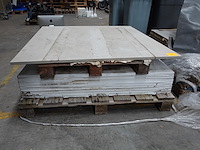 Pallet keramische tegels - afbeelding 3 van  4