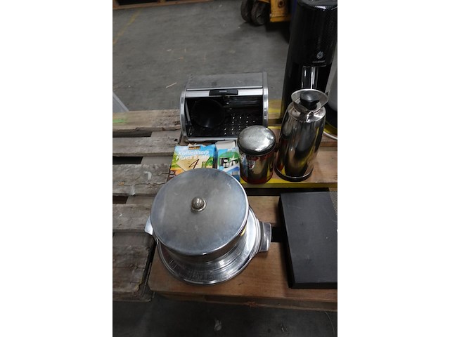 Pallet keukentoebehoren apparaten - afbeelding 11 van  11