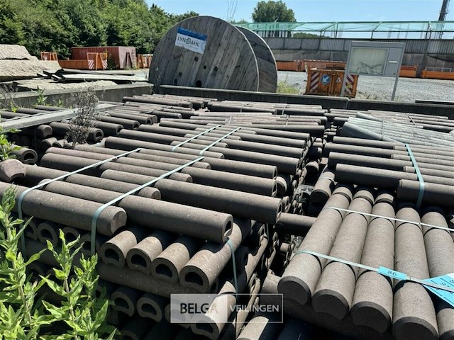 Pallet kunststof palissadepalen bruin - afbeelding 6 van  10