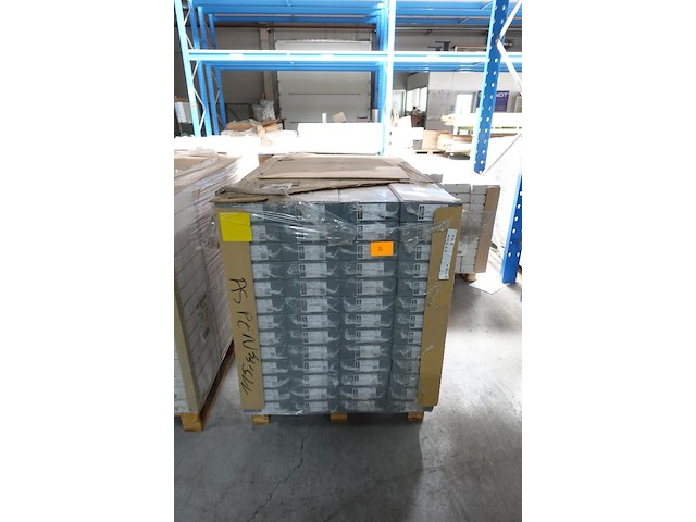 Pallet laminaat dowood - afbeelding 1 van  4