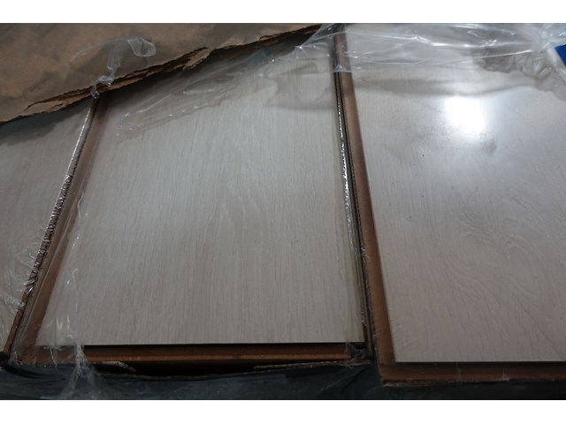 Pallet laminaat dowood - afbeelding 2 van  4