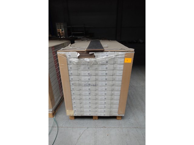 Pallet laminaat - afbeelding 1 van  3