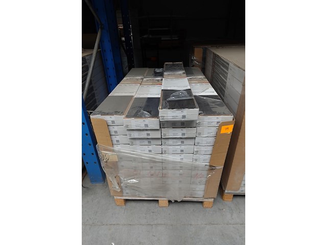 Pallet laminaat - afbeelding 1 van  3