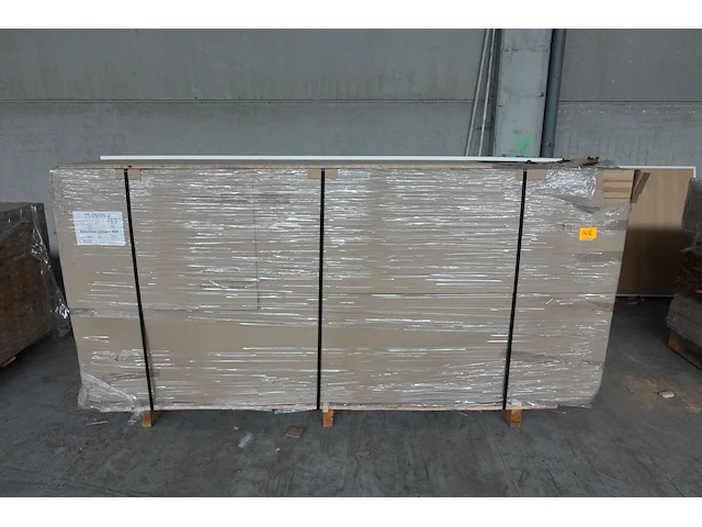 Pallet mdf deurkozijnen - afbeelding 1 van  3