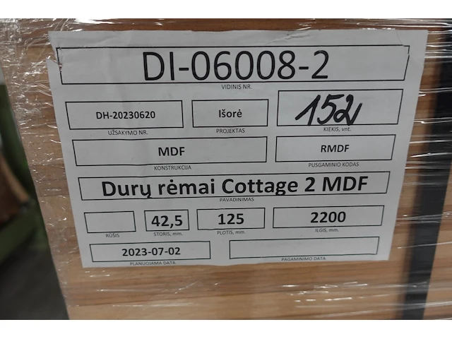 Pallet mdf deurkozijnen - afbeelding 2 van  3