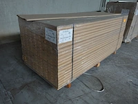 Pallet mdf deurkozijnen - afbeelding 3 van  3