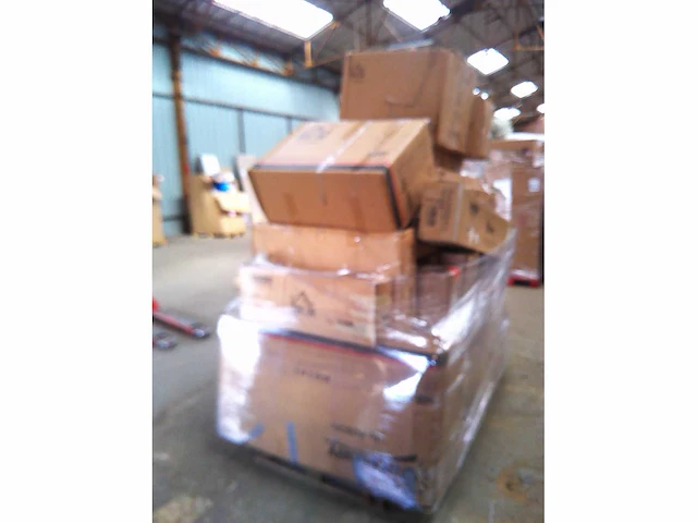 Pallet met 30 artikelen, amazon klasse c klantretour - afbeelding 3 van  7
