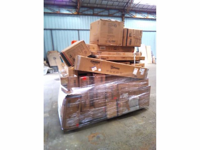 Pallet met 30 artikelen, amazon klasse c klantretour - afbeelding 4 van  7