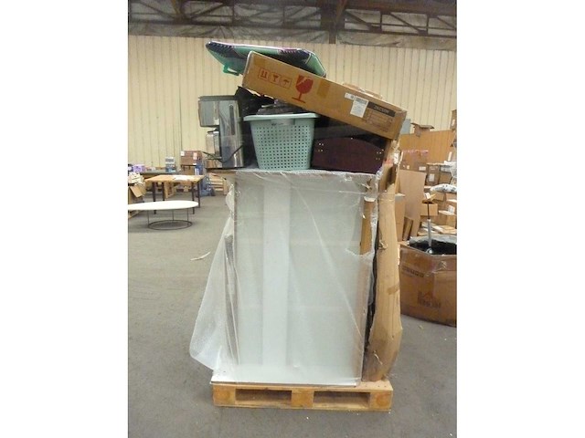 Pallet met 40 artikelen, klantretour amazon klasse c - afbeelding 4 van  4