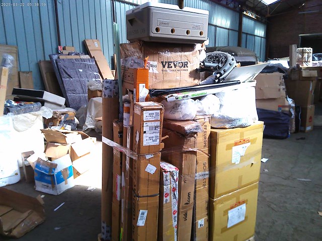 Pallet met 40 artikelen, klantretour amazon klasse c - afbeelding 5 van  5