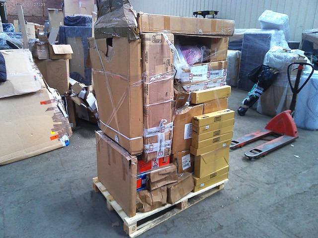 Pallet met 40 artikelen, klantretour amazon klasse c - afbeelding 1 van  5