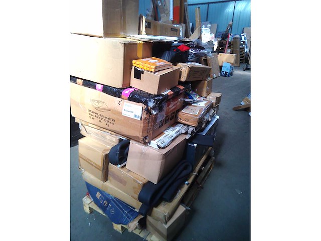 Pallet met 40 artikelen, klantretour amazon klasse c - afbeelding 4 van  4