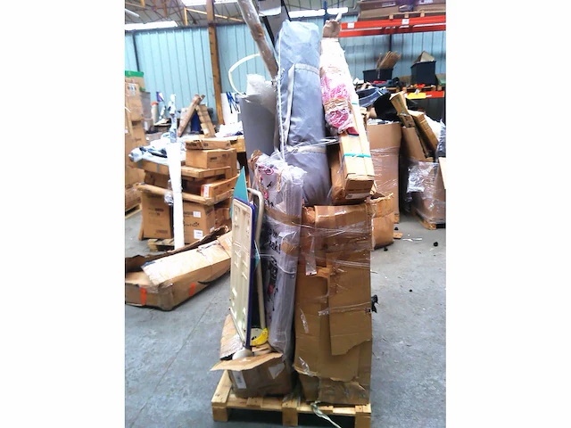 Pallet met 40 artikelen, klantretour amazon klasse c - afbeelding 3 van  5