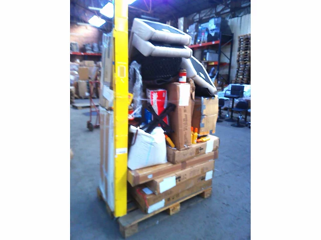Pallet met 40 artikelen, klantretour amazon klasse c - afbeelding 2 van  4