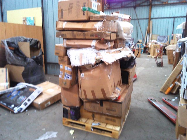 Pallet met 40 artikelen, retourneer amazon graad c - afbeelding 1 van  5