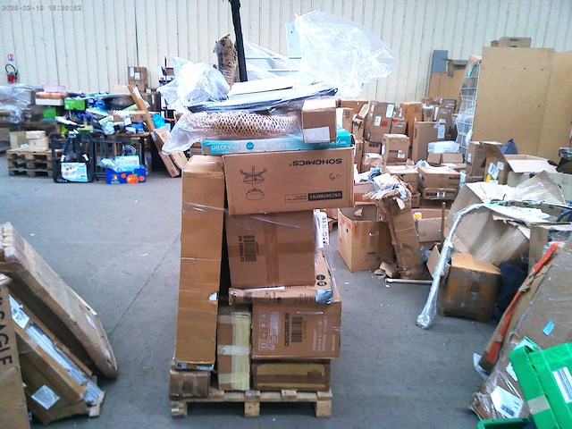 Pallet met 50 artikelen, amazon klasse c klantretour - afbeelding 1 van  4