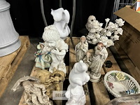 Pallet met beelden + potten + staander met spiegel - afbeelding 6 van  7