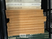 Pallet met boeken - enclopedieën - afbeelding 4 van  7