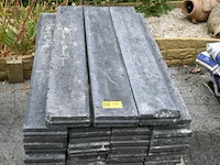 Pallet met borduren - afbeelding 1 van  3