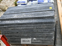 Pallet met borduren - afbeelding 2 van  3
