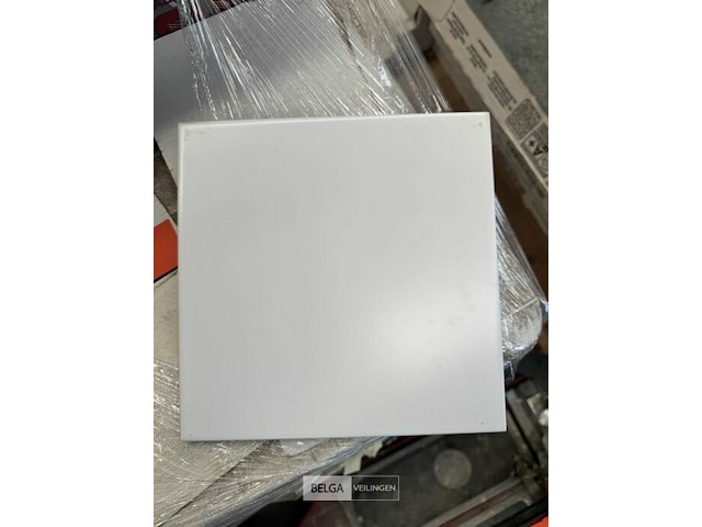 Pallet met div tegels - afbeelding 3 van  5