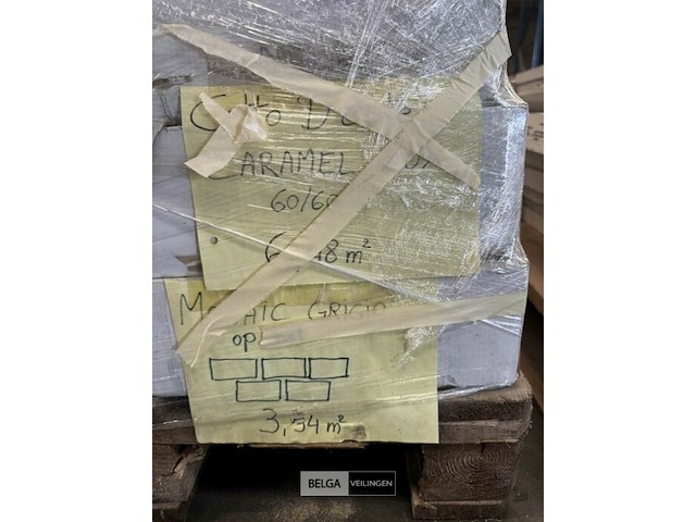 Pallet met div tegels - afbeelding 4 van  5