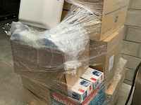 Pallet met div tork dispensers - afbeelding 3 van  3