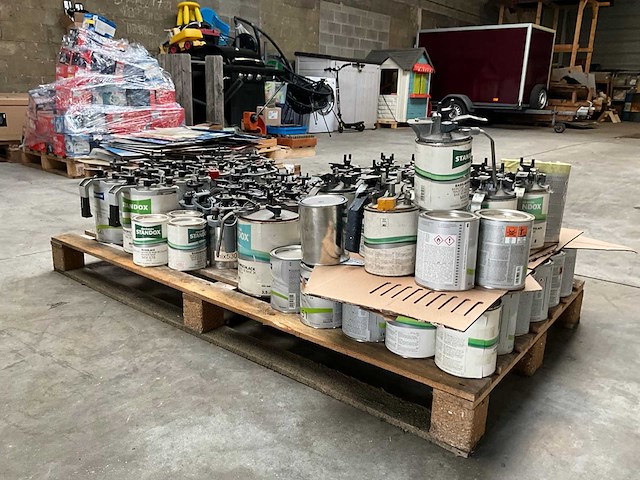 Pallet met diverse autolakken - afbeelding 4 van  5