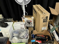 Pallet met diverse goederen - afbeelding 2 van  9