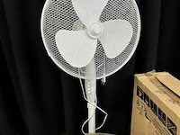 Pallet met diverse goederen - afbeelding 7 van  9