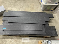 Pallet met diverse venstertabletten - afbeelding 2 van  4