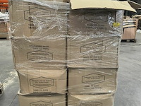 Pallet met inhoud bekertjes