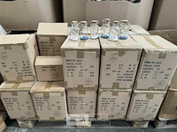Pallet met inhoud deco vaasjes met schelpen - afbeelding 2 van  7