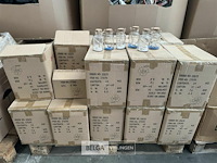 Pallet met inhoud deco vaasjes met schelpen - afbeelding 7 van  7