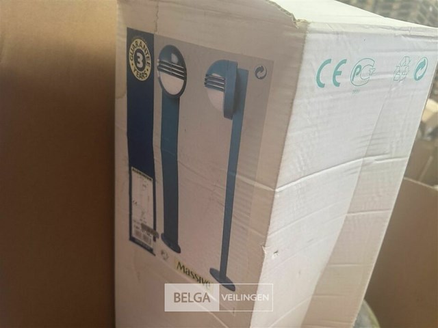 Pallet met inhoud diverse consumenten goederen - afbeelding 6 van  7