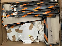 Pallet met inhoud diverse consumenten goederen - afbeelding 5 van  7
