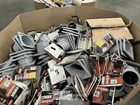 Pallet met inhoud diverse consumenten goederen - afbeelding 3 van  4