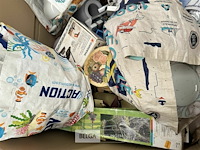 Pallet met inhoud ongecontroleerde goederen - afbeelding 6 van  8