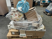 Pallet met inhoud ongecontroleerde goederen - afbeelding 2 van  6
