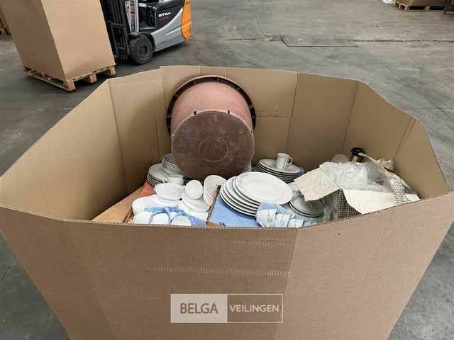 Pallet met inhoud ongecontroleerde goederen - afbeelding 7 van  7