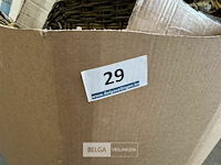 Pallet met inhoud ongecontroleerde goederen - afbeelding 7 van  8