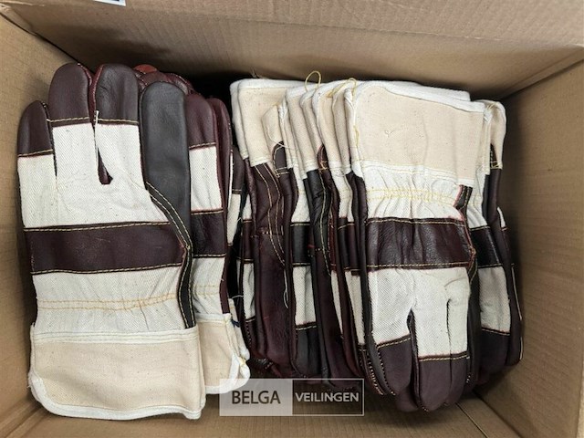 Pallet met inhoud ongecontroleerde goederen - afbeelding 5 van  9