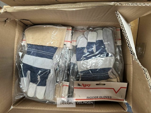 Pallet met inhoud ongecontroleerde goederen - afbeelding 7 van  9