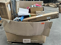 Pallet met inhoud ongecontroleerde retour goederen